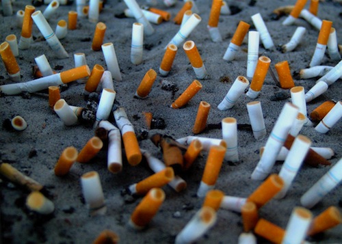 cigarettes_in_sand