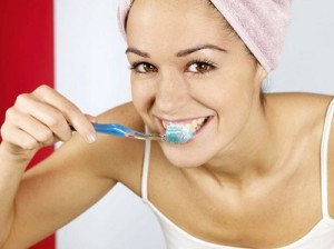come-lavarsi-denti - www-ideegreen.it