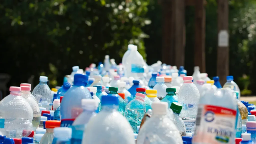 Deposito cauzionale bottiglie di plastica