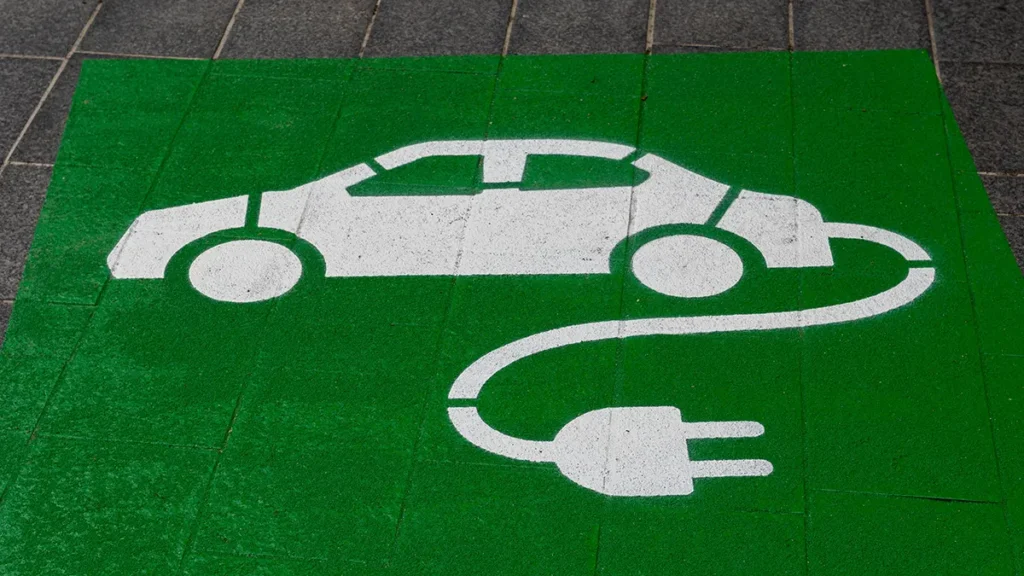 Batterie auto elettriche, parcheggio
