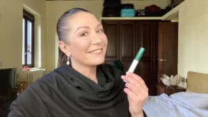 Nascondere ricrescita capelli bianchi Tessa Gelisio