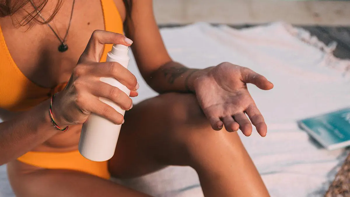 Plastica nei cosmetici, creme solari