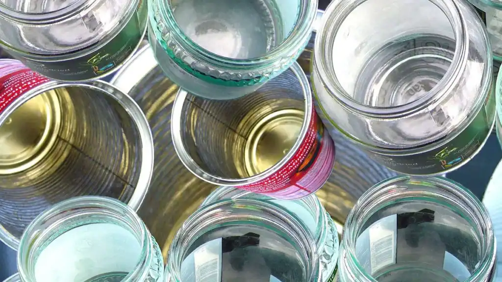 Riciclo vetro e lattine