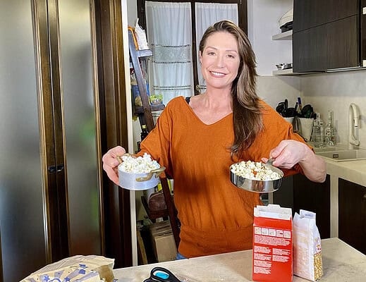 Popcorn: uno snack salutare, se si evitano le buste da microonde Popcorn: uno snack salutare, se si evitano le buste da microonde