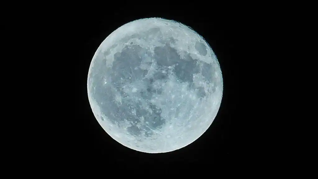 Capelli e luna