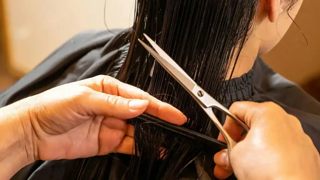 Tagliare i capelli