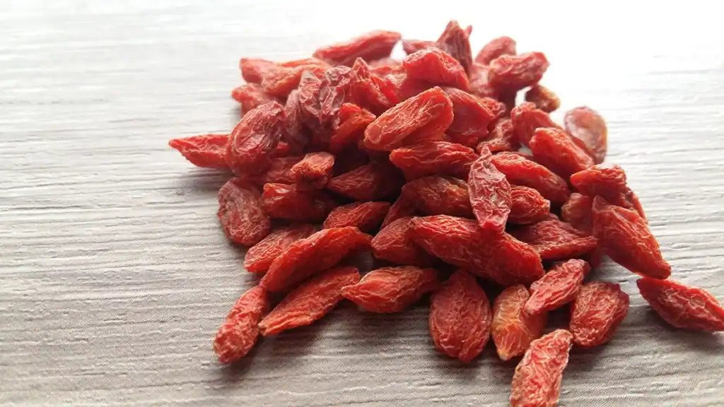 Bacche di Goji sul tavolo