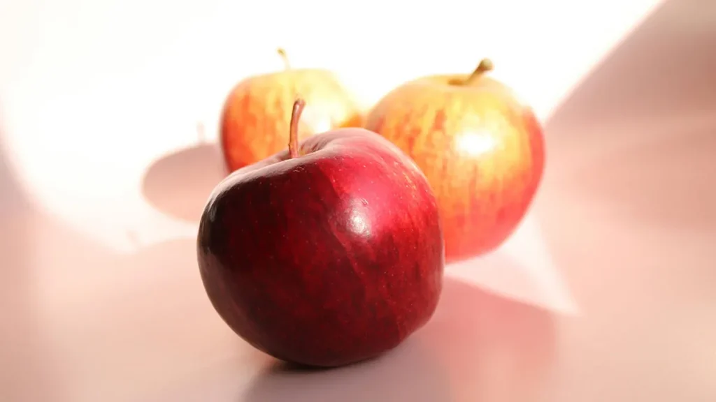 Mele con cera e gommalacca