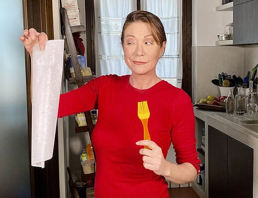 Non tutta la carta da forno è sicura: si possono ingerire PFAS, senza saperlo