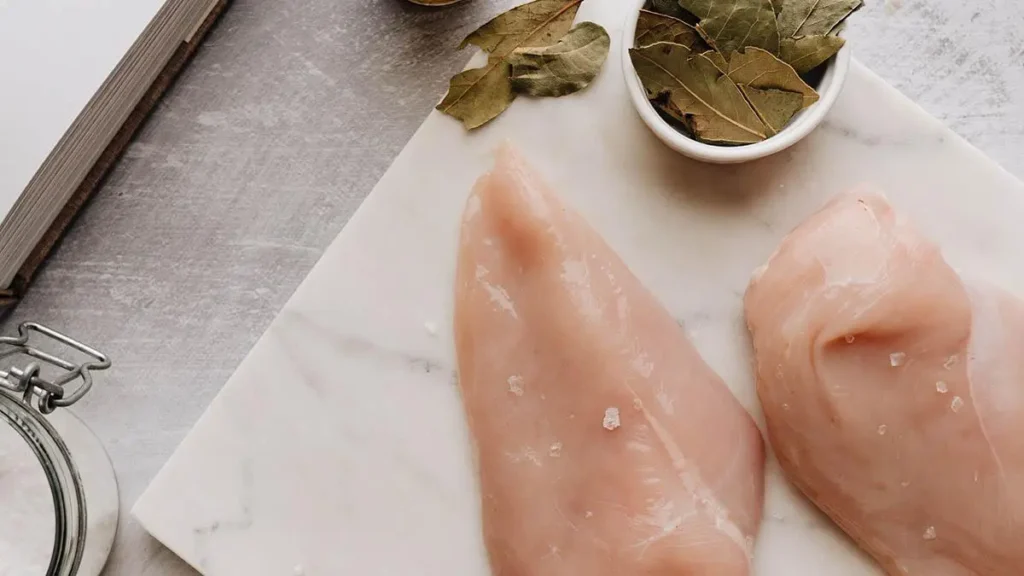 Pollo sul tagliere